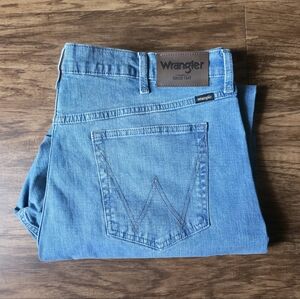 Wrangler Men's Athletic Fit jeans
